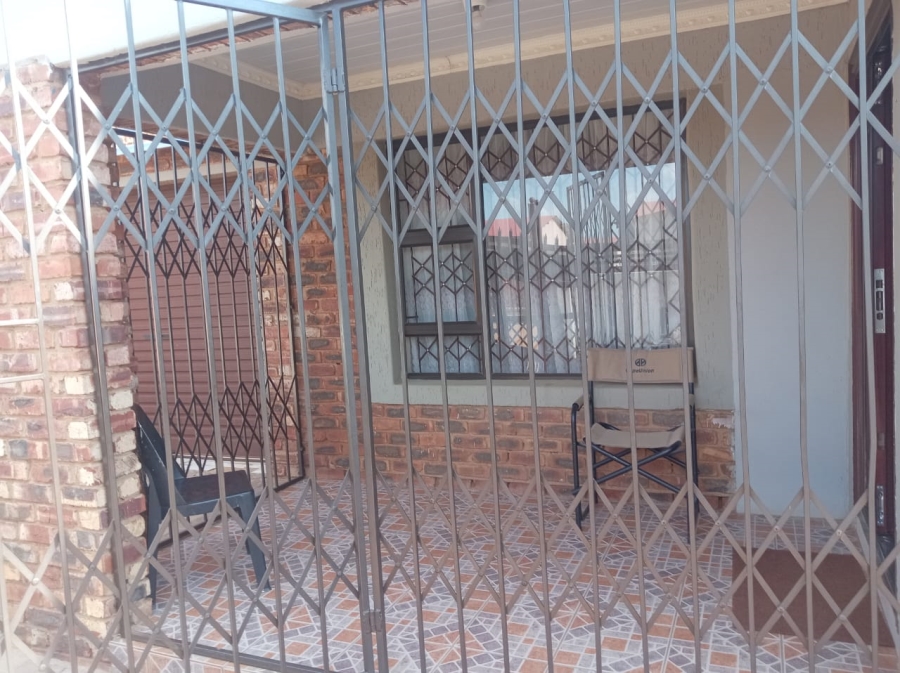3 Bedroom Property for Sale in Kanana North West